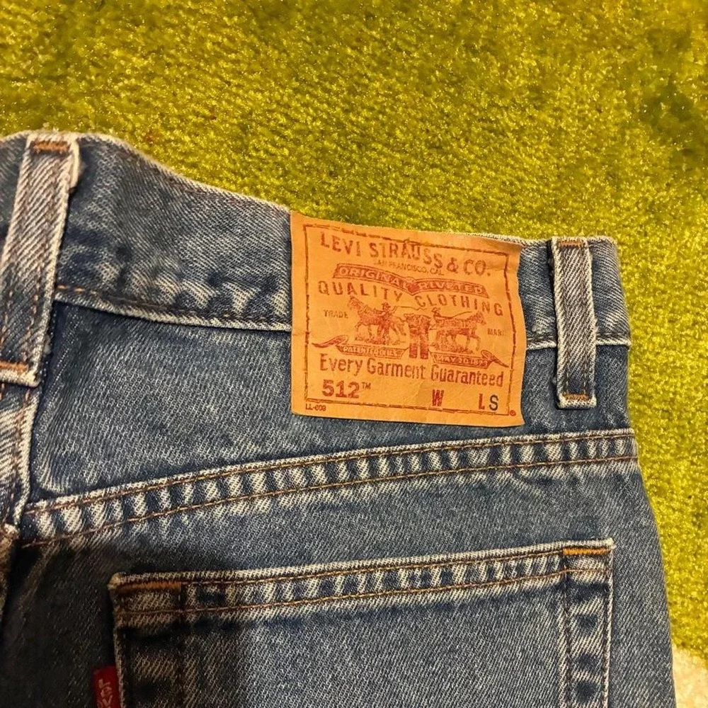 Vintage Levis 512 Slim Taper Light Wash Jeans 30x31 Blue Y2K Retro Denim